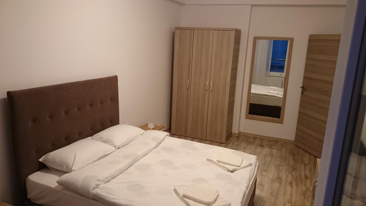 Oceana Summerland Apartment Mamaia Extérieur photo