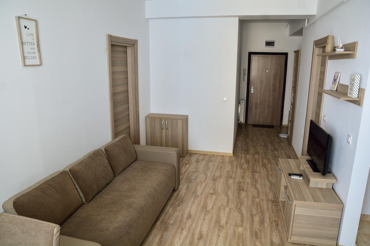 Oceana Summerland Apartment Mamaia Extérieur photo