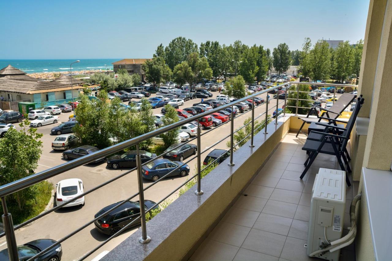 Oceana Summerland Apartment Mamaia Extérieur photo