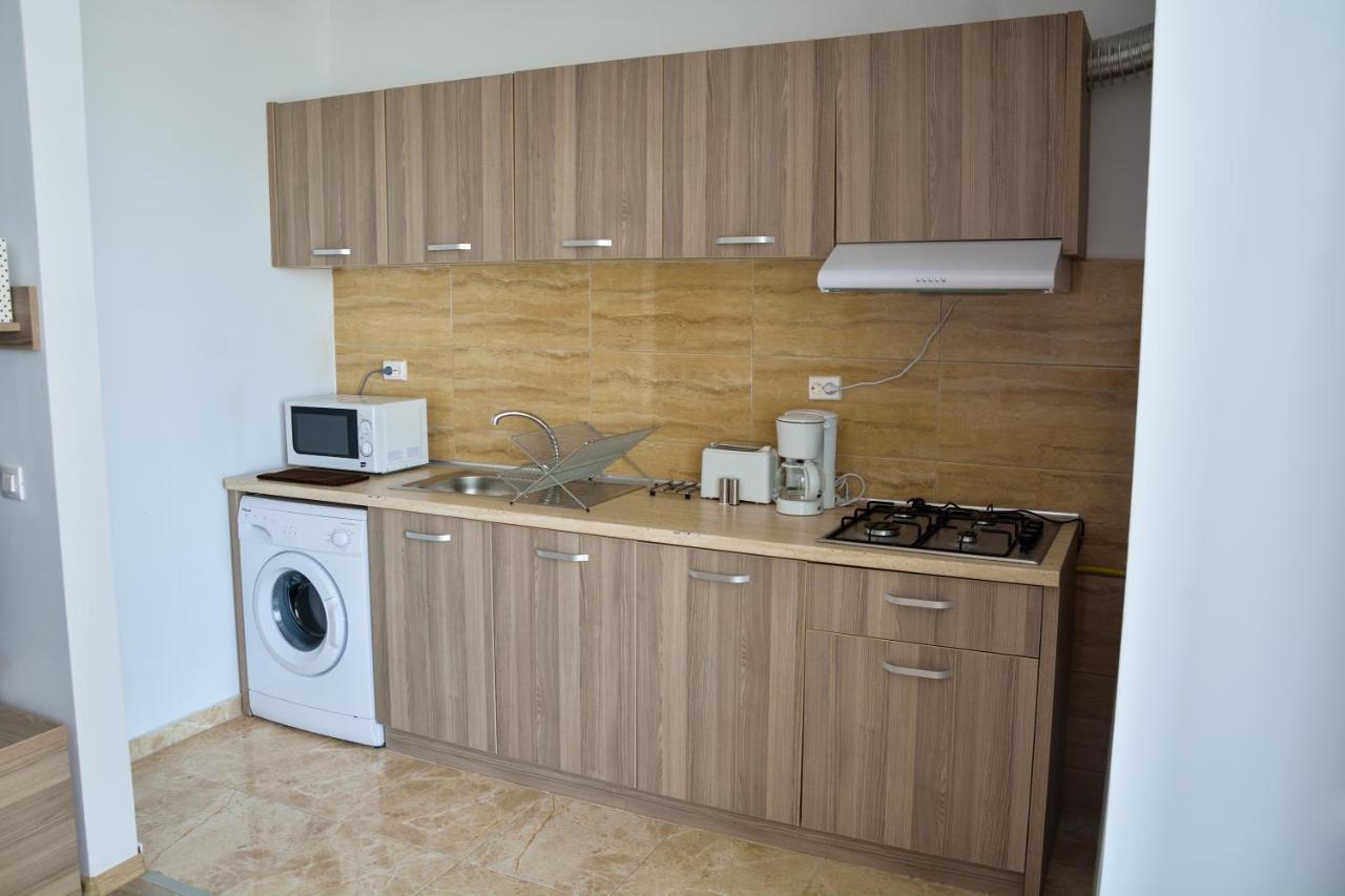 Oceana Summerland Apartment Mamaia Extérieur photo